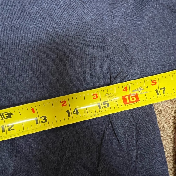 2 Cardigans - Picture 4 of 5